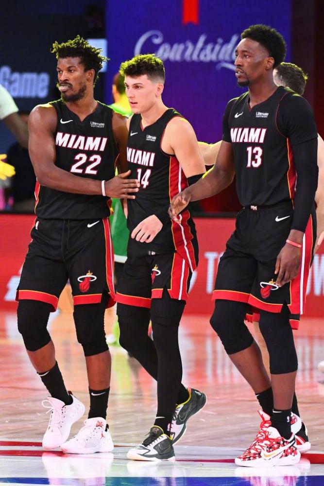 对手频繁采 对手频繁采